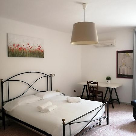 Casa Minu' - Affitti Brevi Italia Apartman Bari Kültér fotó